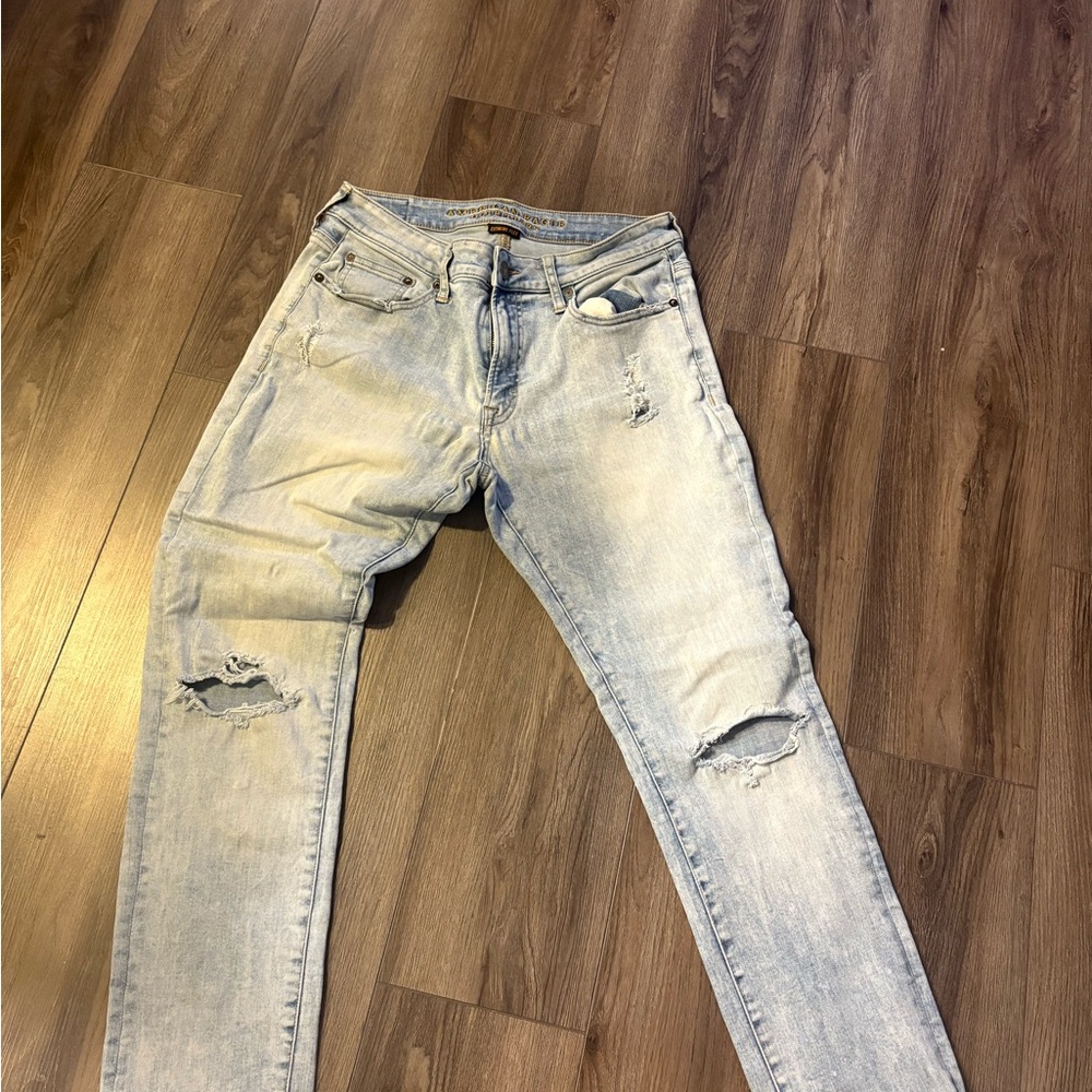 American Eagle Outfitters Light Blue Ripped Jeans
